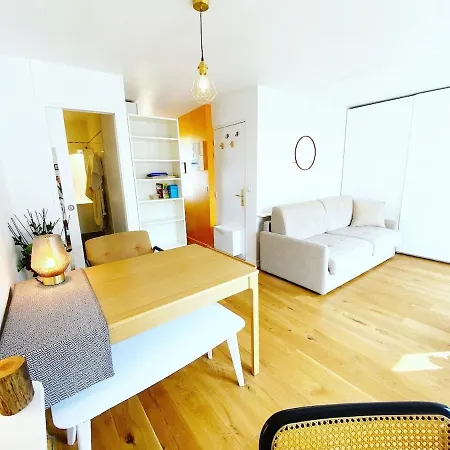 Au Calme Sur Jardin Tres Bel Lumineux * Parigi
